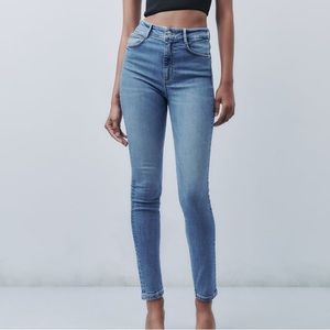 Zara High Rise Skinny Jeans Size 8
